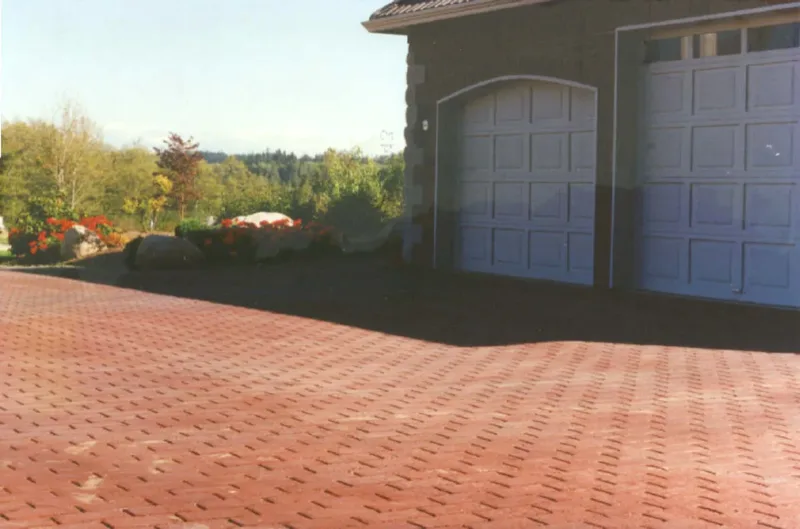 Retail Plaza Parking Lot – Commercial Paving – Alliston, ON